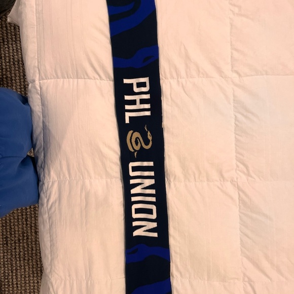 Philadelphia Union Knitter Soccer Scarf - Picture 3 of 3